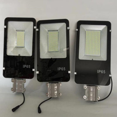10W a 360W todo en la luz de calle solar dos para el camino y el estacionamiento con la batería penal y de litio solar