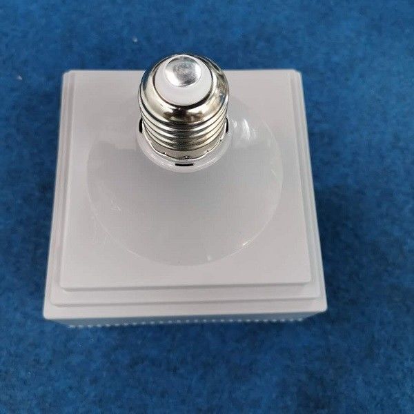Nuevo bulbo del diseño T de 15w a 60w con el bulbo E27 o B22 para la iluminación interior
