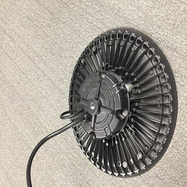 El UFO de aluminio IP65 del smd impermeable industrial de Warehouse de la fábrica 100w 150w 200w llevó la alta luz de la bahía