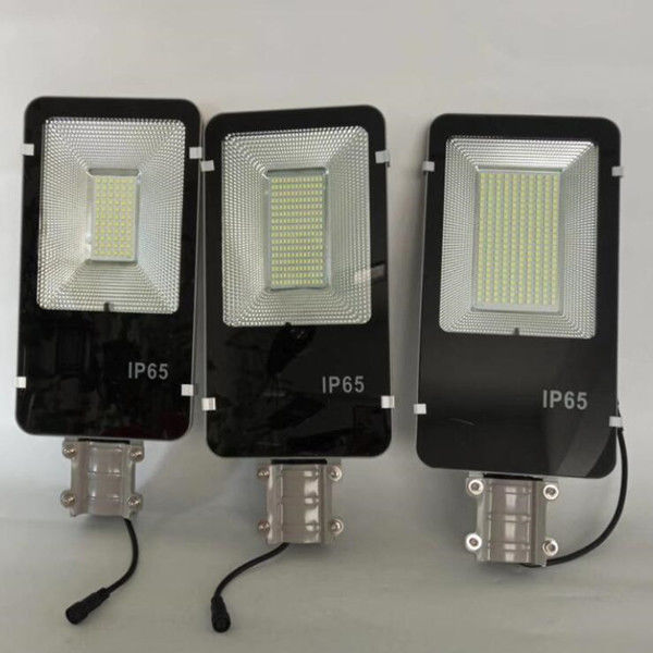10W a 360W todo en la luz de calle solar dos para el camino y el estacionamiento con la batería penal y de litio solar
